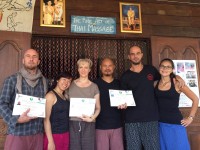 It's time to share Thai massage happiness.