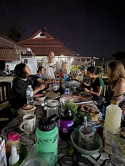 Eat together at the school!!!!!!!